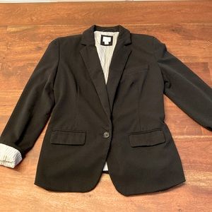 A New Day midnight Blue Blazer with white and blue striped lining size 4